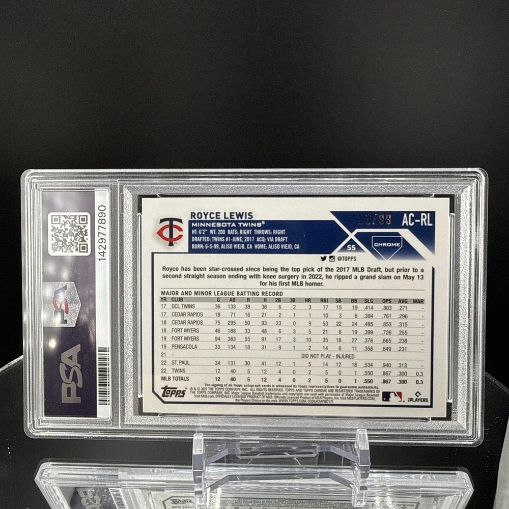 2023 Royce Lewis Topps Chrome Update green Refractor Auto /99 PSA 9